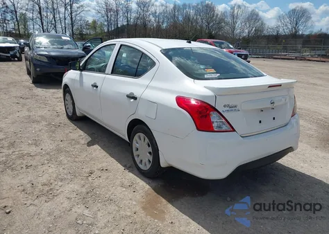2018 Nissan Versa 1.6 S+ z USA, uszkodzony, nr VIN 3N1CN7AP3JL868469